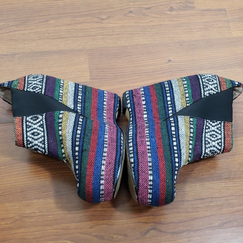 Senso Diffusion Aztec Print Platform Booties Sz 8 - image 3